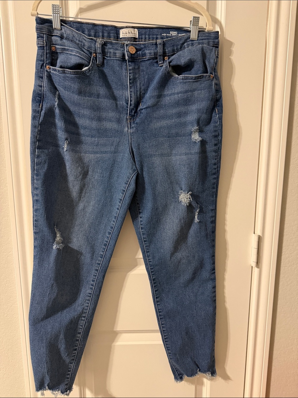 High-Rise Distressed Women’s Jeans - Blue